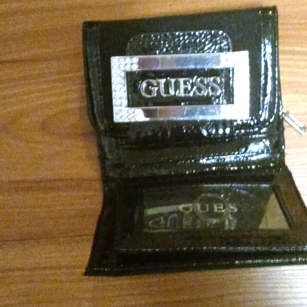 Guess wallet